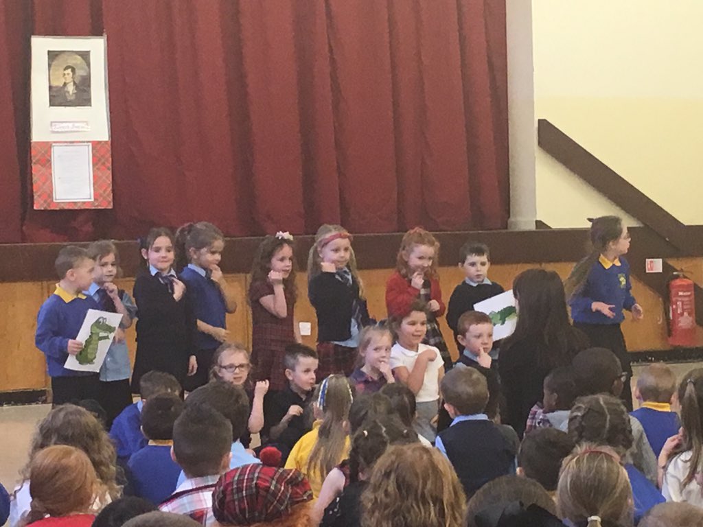 sandaig_ps's tweet photo. Learning the bag pipes and address to the haggis! Fantastic day https://t.co/mIFPdUdsR6