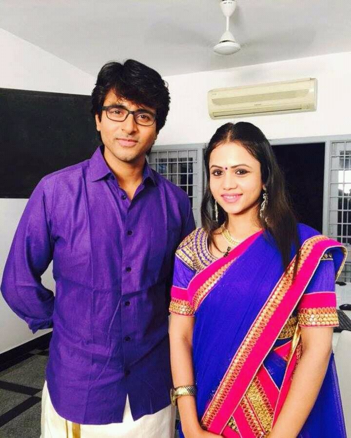 TamilaninCinema's tweet photo. . @Siva_Kartikeyan &amp; @Manivj07 !! https://t.co/KMa9skvQ3A