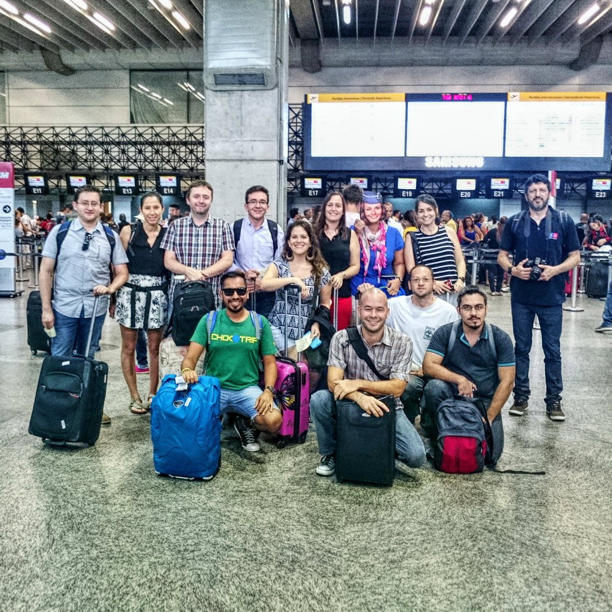 Día 2: Continuando nuestra experiencia con #A350LATAM en #Manaos. Vamos a nadar con las pirañas en la #Amazonas 😀