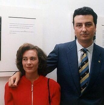 Siempre con Alberto y Ascen. Sois y habéis sido nuestra guía. Nunca os olvidaremos.