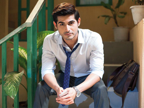 filmfare's tweet image. "Be a gentleman and pamper your girlfriend but don’t be a fool" says @omkarkapoor.

Read on: bit.ly/20dc3vo