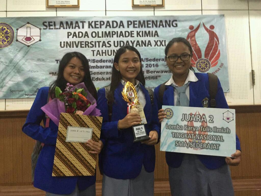 Congratss Annisa, Nanamy, Audina Juara 2 LKTI Kimia Udayana
