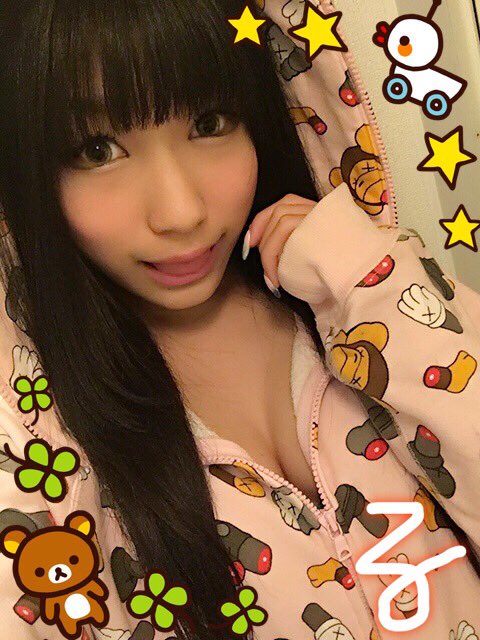 ちらっ  ちらちらっ https://t.co/mVAEnpuKvK<a href="/tag/%E3%81%9F%E3%82%8F%E3%82%8F%E3%83%81%E3%83%A3%E3%83%AC%E3%83%B3%E3%82%B8"class="tags"><span>#たわわチャレンジ</span></a>