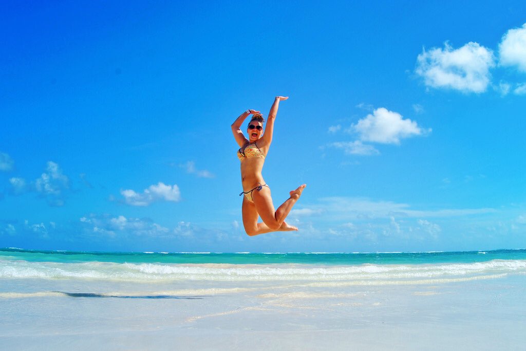 ¿Quieres ganar 1 viaje al CARIBE TODO INCLUÍDO?El lunes te pediremos 1 foto saltando en el sitio+original <a href="/40Andaya/">Anda ya!</a>