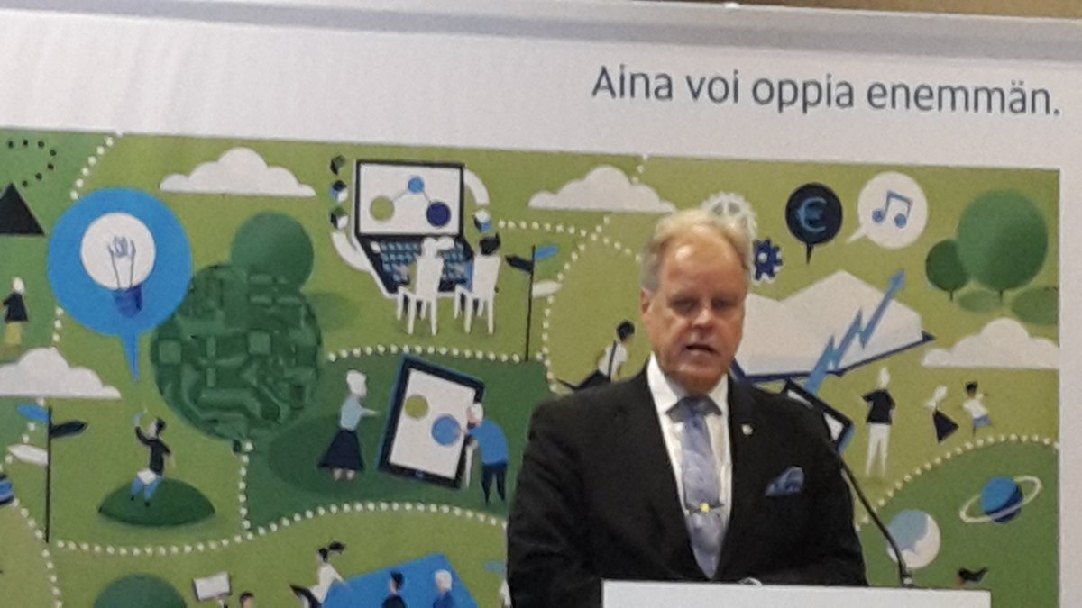 AuliTikkala's tweet photo. Oaj:n puheenjohtaja Olli Luukkaisen kannanotto soteen ja sen seurauksiin opetuspuolella ei mieltä nostanut https://t.co/u3xXX4HDOd