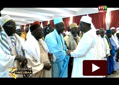 Le Président de la République reçoit la Collectivité Léboue
#kebetu #Senegal
rts.sn/articles-de-pr…