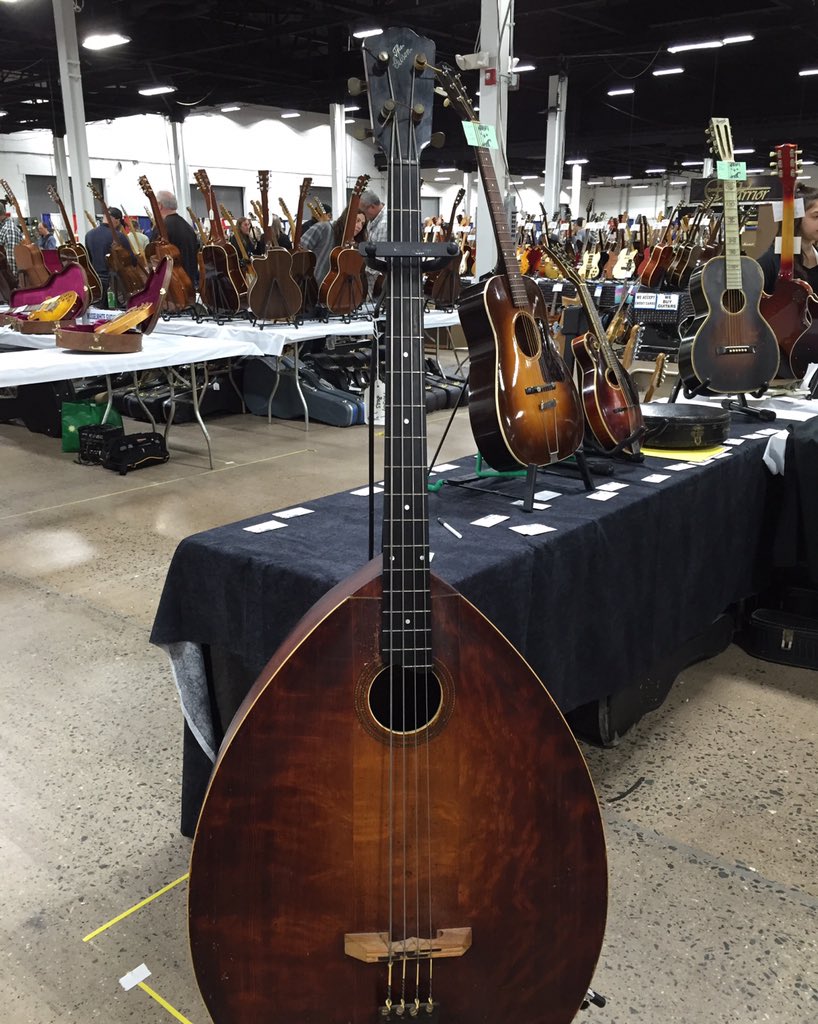 nickthebassist's tweet photo. Today's #bass of the day? A 1920's #vintage @gibsonguitar #mandobass. A pre-bass guitar hybrid mandolin/bass https://t.co/2GdphCU1DZ