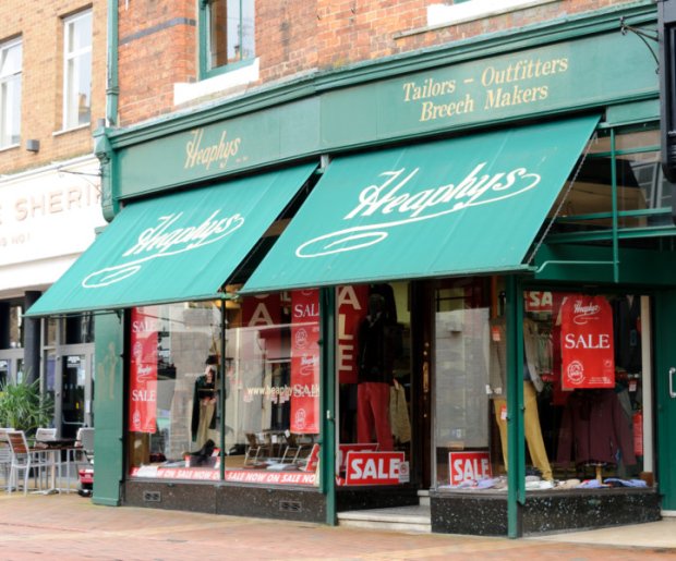 LoveRugbyTown's tweet photo. RT @rugbyadv: Could you buy Heaphys tailors in Rugby? https://t.co/VfEz7AnkPx https://t.co/MNBnWuJhzJ
Any more for any more?