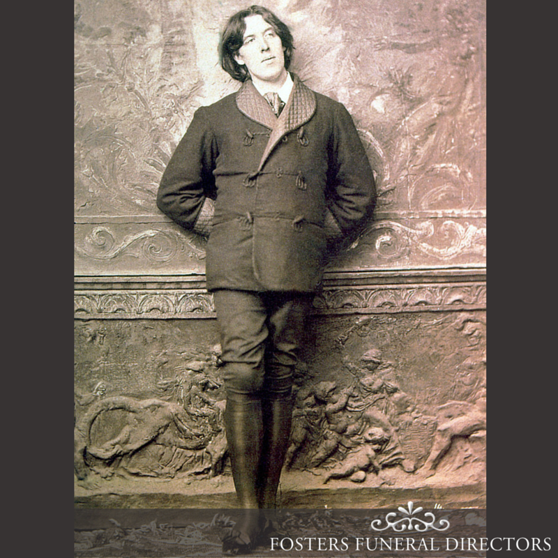 DirectorFuneral's tweet image. #FamouseLastWords Oscar Wilde's - “This wallpaper is terrible - one of us will have to go!”