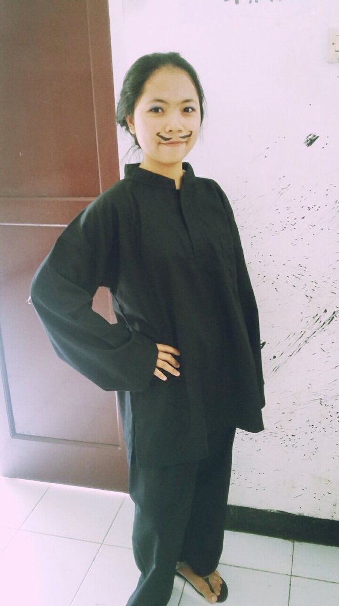 FAuliansah's tweet photo. WAHAI TABIB SAKTI @almachiew 😭 berii aku jampe-jampe agar tidak dibully untuk 10hri ini wkwkw Hayaaatiiiilelahh😂 https://t.co/gPLBb5uNyL