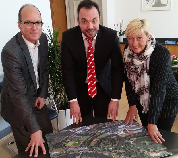 Stadt #Kassel und #unikassel planen neue Sportstätte am #Auestadion @presseunikassel bit.ly/TASKSport (mic) https://t.co/dYS5afWCww