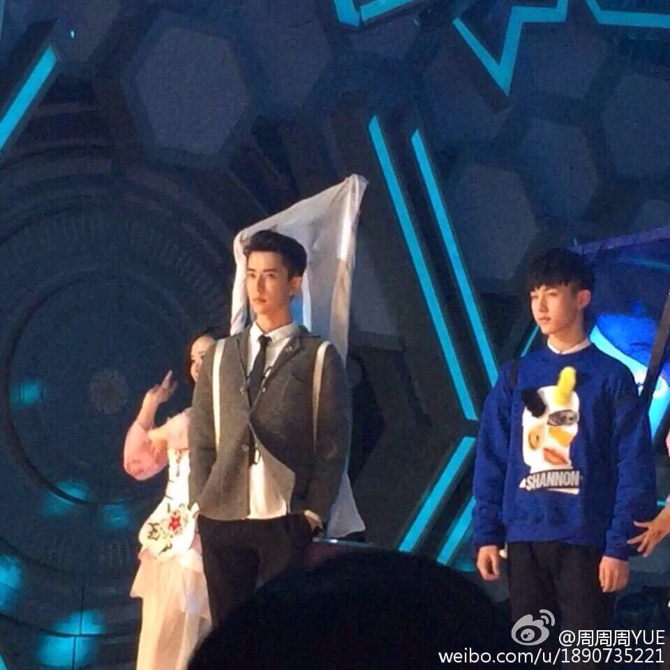 JustFor_AlanYu's tweet photo. [PIC] 16.01.18 #于朦胧 recorded Happy camp at Changsha, hunan radio and televition #AlanYu (2) https://t.co/ut9rrV1oTz