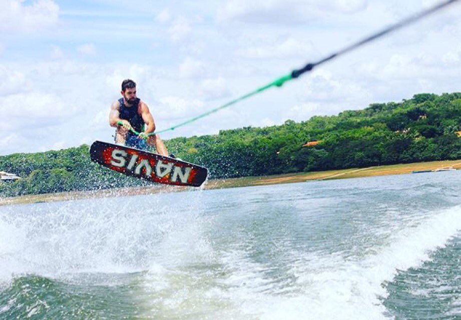 NWakeboard's tweet photo. @kikoafaria fazendo uma session e curtindo o verao!!! 🚤--------<🏄👏🏻👌🏻 #iradoo #Navis #naviswake #naviswakeboard https://t.co/ntrVRfvsoy