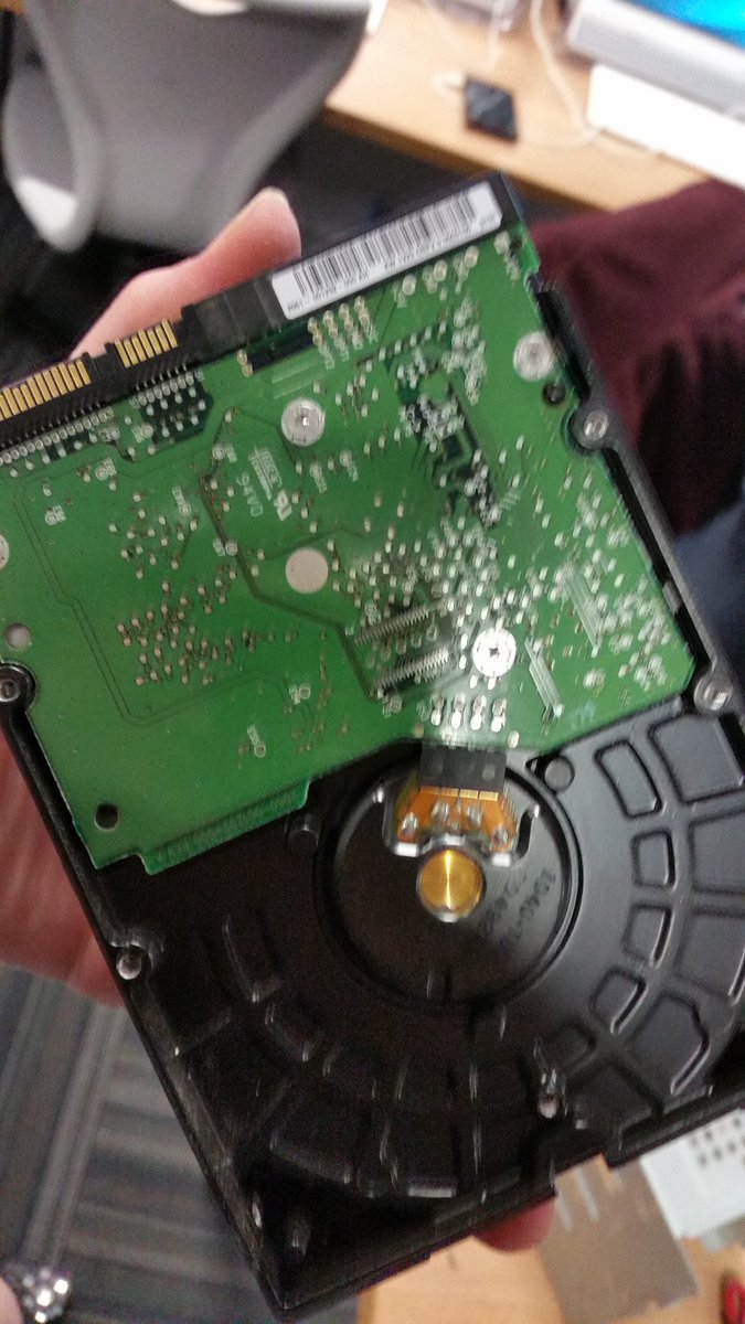 Computing_MrsJ's tweet image. What&apos;s inside? Can you name everything? What job do they do? @KPHS_ICT#year10 #discover #whatsinside