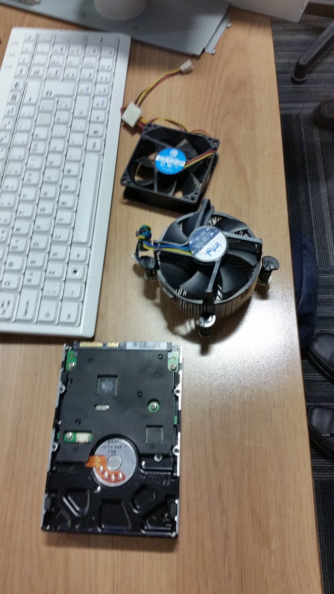 Computing_MrsJ's tweet image. What&apos;s inside? Can you name everything? What job do they do? @KPHS_ICT#year10 #discover #whatsinside