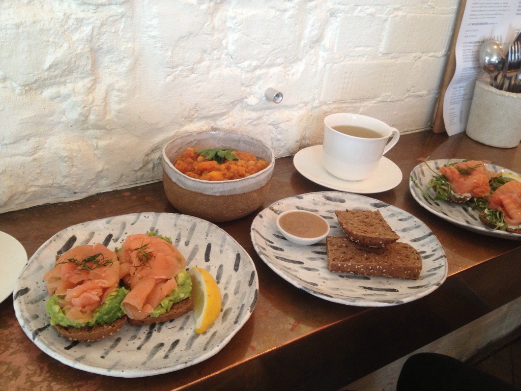 Carolin21790578's tweet photo. Having an amazing gluten free lunch  @TIOSKuk  nice place,great staff,healthy food. #healthy #eatgoodlivegood https://t.co/Ybkju2lKK3