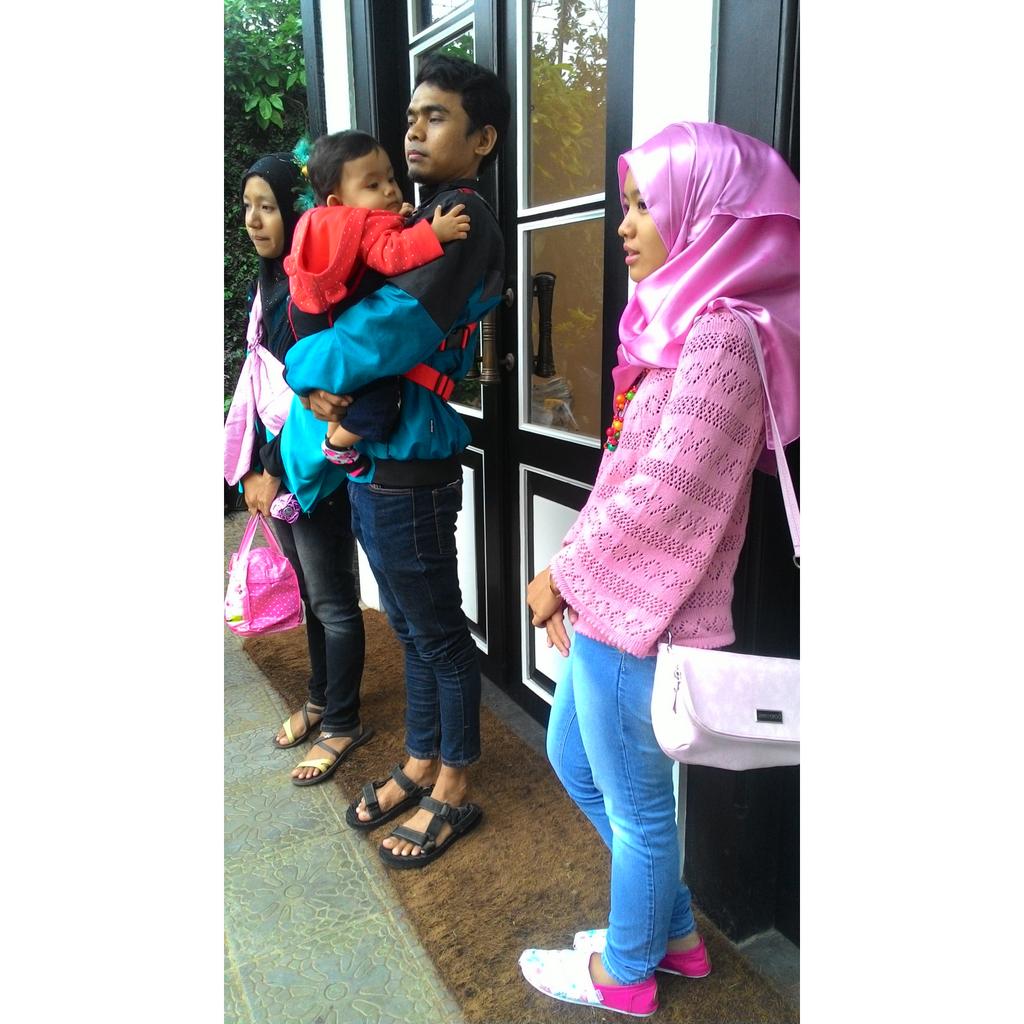 uchue94's tweet photo. Makasih hari2nya ..mkasih sllu nurutin kmauan aku makasih udh synk juga ke keluarga aku.. Makasih synk .. https://t.co/q5YlhLDMh6