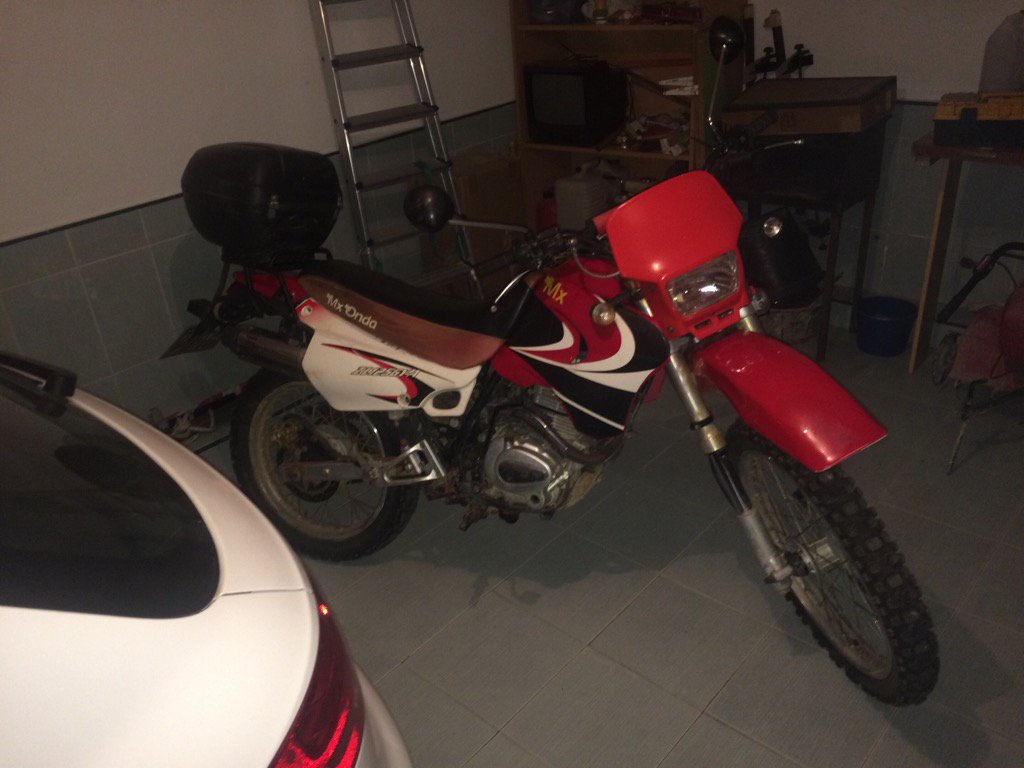 danielmanrey's tweet photo. Vendo "Mx onda 125cc 2tiempo" en #wallapop https://t.co/RAXdNan0Nk https://t.co/UQaqNCN3wk