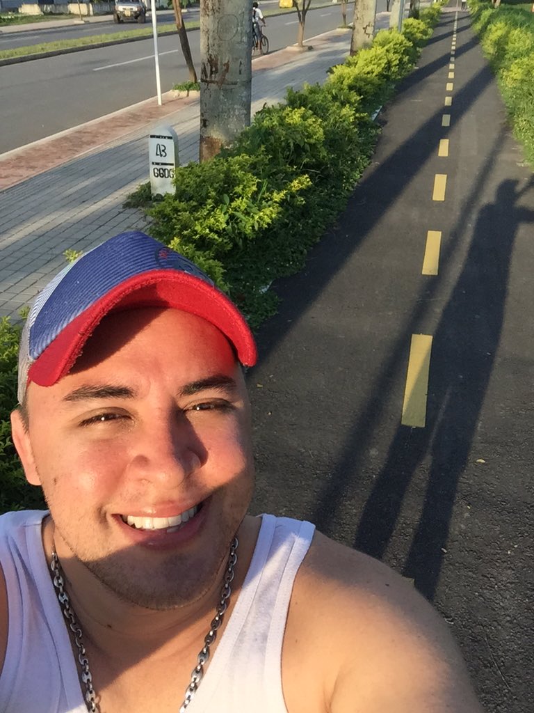Carlos Solórzano tweet media