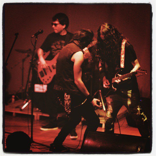 jordonslaght's tweet photo. #Againrock #rock @Againrock calentando motores #2016 #Hardrock #livemusic #hardmusic… https://t.co/WLcjGjG3qg https://t.co/v9ZbTVfdW3