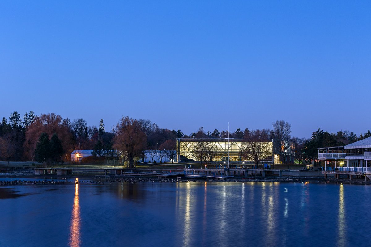 Recent photography of HMCS Carleton by Doublespace.