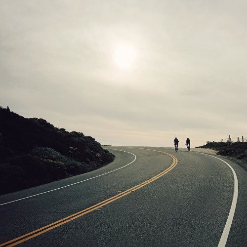 by @leaveitontheroad: Riding with <a href="/fireflieswest/">FirefliesWest</a> a few months... bit.ly/1S0a7QF