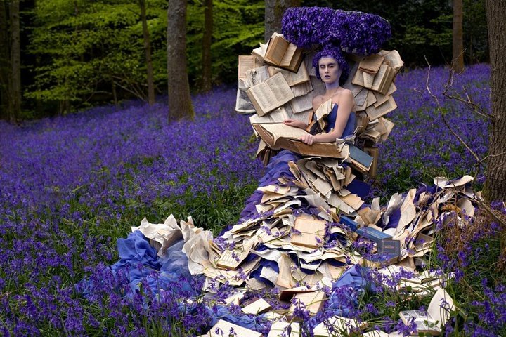 enkil_'s tweet photo. Kirsty Mitchell – Wonderland #photography #TenYearsBlog #10AñosDeBlog #post2012 https://t.co/fqWLiJO7sK https://t.co/NH4vCaTdSo