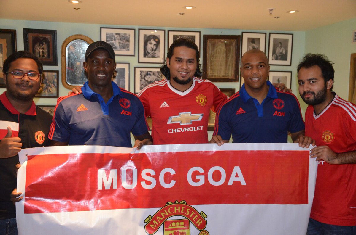 MUSC GOA committee meeting the legends during a private meet before the game yesterday.#MUFC #ILOVEUNITED #MUSCGOA