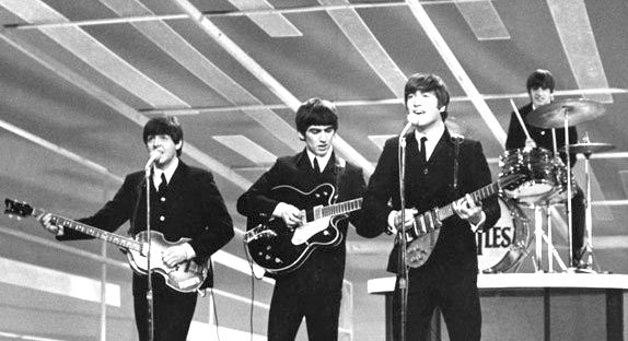 Bwdreyer's tweet photo. #ThisDay 1964 #TheBeatles debut #USChart w/ "I Want To Hold Your Hand" #CapitolRecords & #Beatles history #FabFour https://t.co/SANnjYS7yz