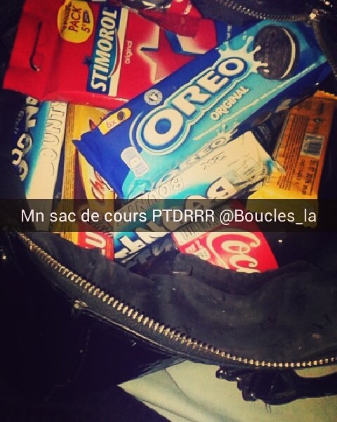 BouclesL's tweet photo. Certaine c'est du maquillage moi c de la bouff https://t.co/gzrMcskYNZ