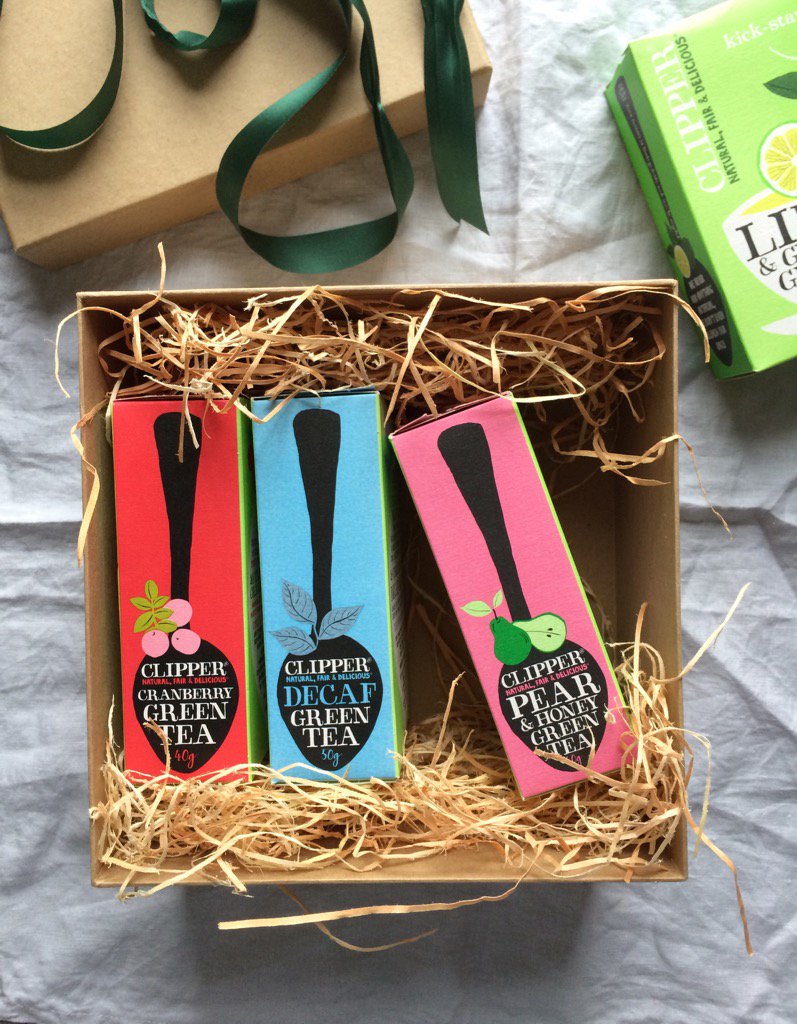 SarkaBabicka's tweet photo. Finally arrived back home. Excited to find a lovely present waiting for me. Thank you @clipperteas #chooseclipper https://t.co/DYFHk1VoI7