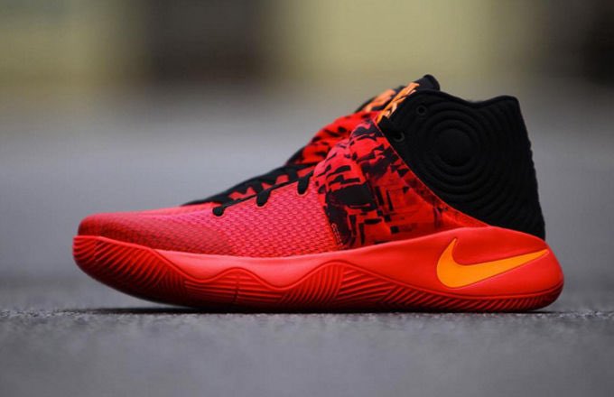 SneakerPicz's tweet photo. Nike Kyrie 2 Inferno https://t.co/6zYmSqF0Jc