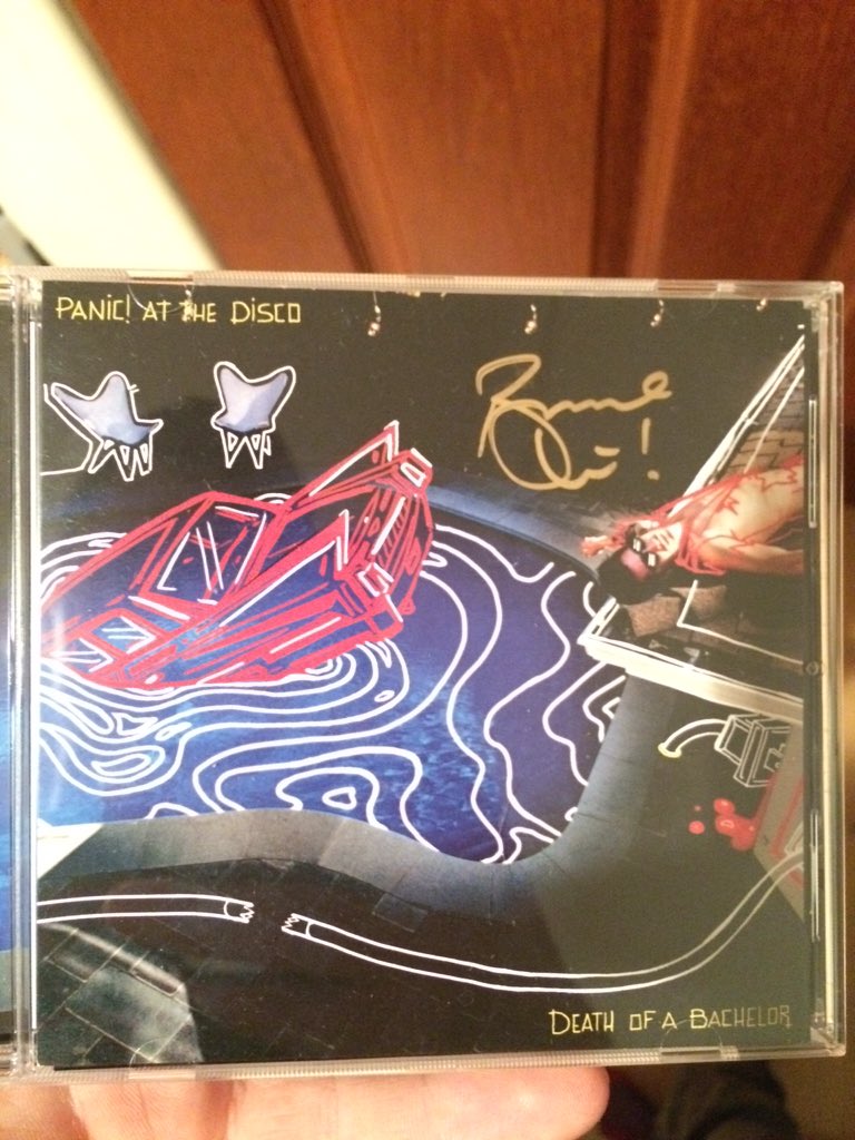 RBoreham's tweet photo. Signed copy of #DeathOfABachelor arrived today 😆 @PanicAtTheDisco @brendonurie https://t.co/QzFi2qMtzW