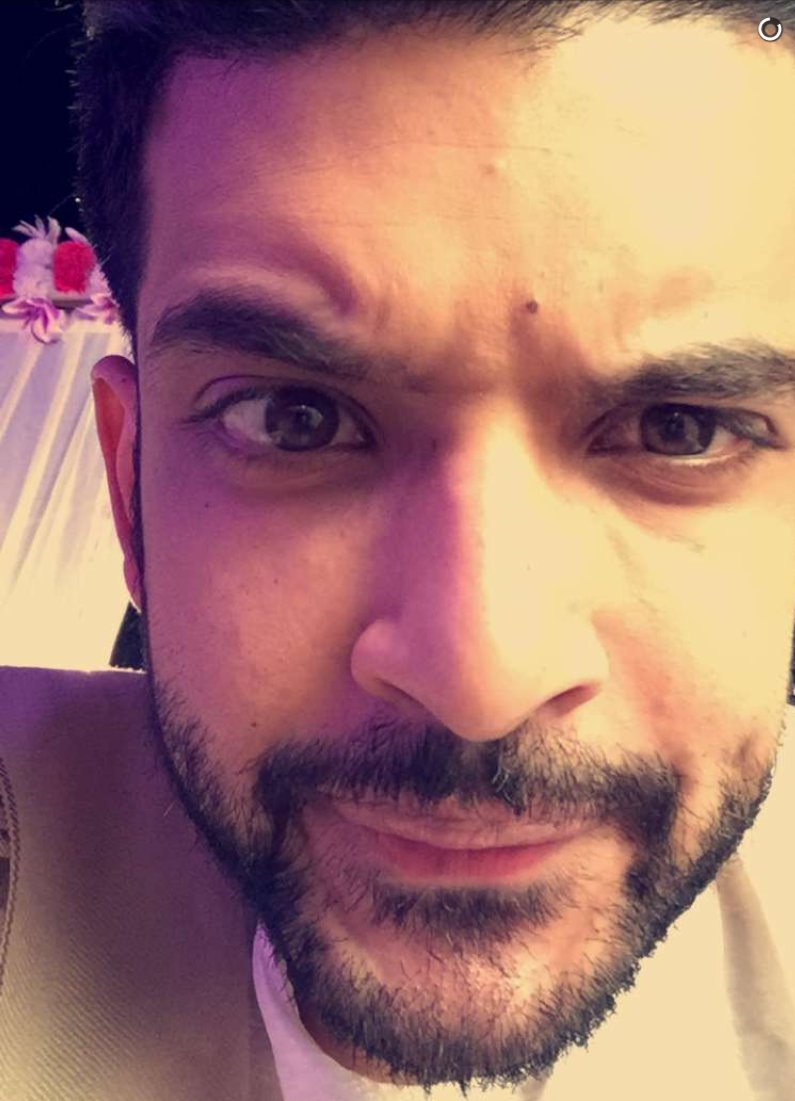 de0ef217ff5247a's tweet photo. @kkundra tooo cute Captions Rahul&amp;bengali style #YKAGH #Rahul #WhiteColor #AngelicLook  #SnapchatDiaries https://t.co/tse7HrwrPh