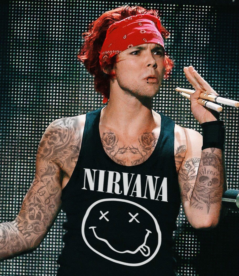 Throwback to when I actually had long hair. What a wonderful time.