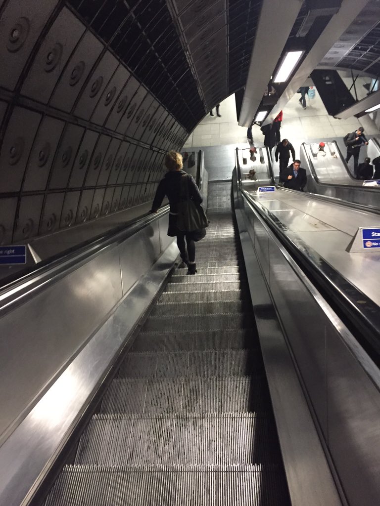 tarisaidangwa's tweet photo. #LoveLondon Feels like I spend my days on #underground so why not dream of #PerfectCommute #Waterloo #APictureADay https://t.co/YMPsWnzOvL