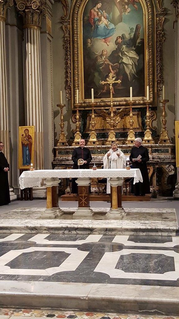 AnglicanCentre's tweet image. The Crosier of St Gregory  has been safely returned from @No1Cathedral to Rome and welcomed with Anglican Compline.