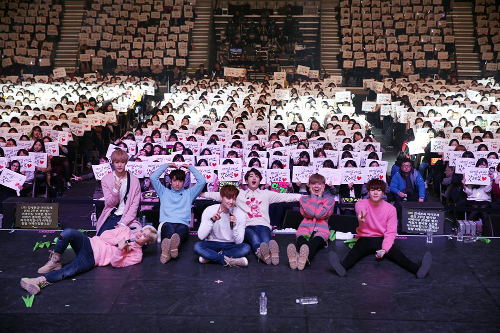allkpop's tweet photo. GOT7 hold a fan meet in celebration of their two year anniversary! https://t.co/ZcBfwwBVCs https://t.co/r0OsyHQMGy