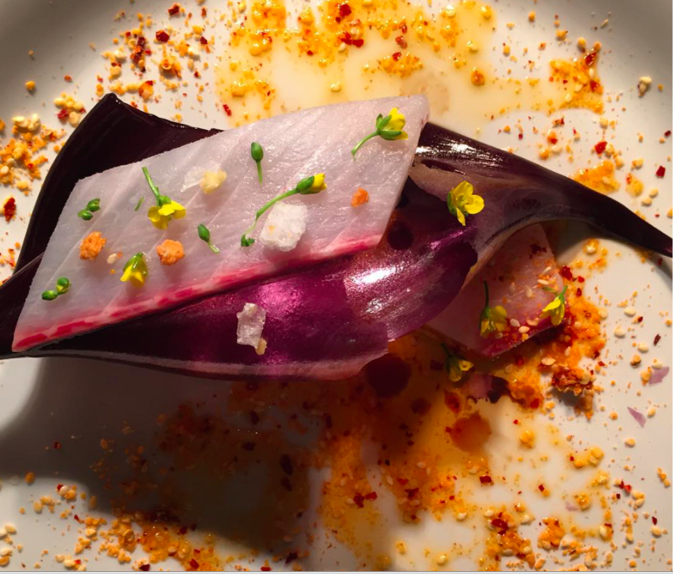 LiquidArtHouse's tweet photo. Inspired dining by @chefrodrigues @ChefJSheehan fusing Design with Gastronomy in mimicing LAH's @LuMurano Chandelier https://t.co/jQIH9FFgeF