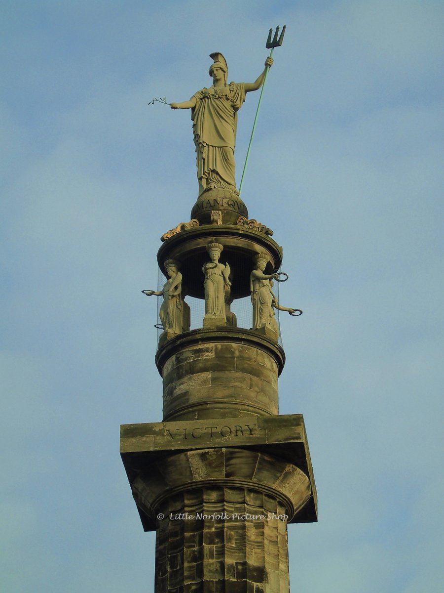 NorfolkPicShop's tweet photo. Nelsons Monument, Great Yarmouth.  A hero for Norfolk. #norfolk #photo https://t.co/5LRZXwqcIo https://t.co/XgohgFH5yp