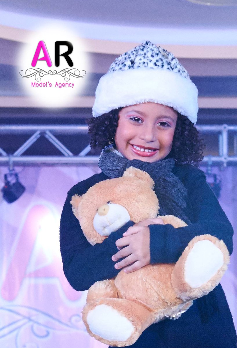 ArModels's tweet image. MODELO: SAMANTHA FARIA
FOTO: ADONAY PERNIA
MODA: INVIERNO 2015
AR MODEL´S AGENCY
en twittwer: @ArModels