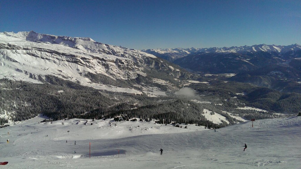 MDot_Nico's tweet photo. Perfect outdoor day with the team. Getting ready for Dubai ski dome #teamspirit #ironmanswitzerland #home #mountains https://t.co/sQOI3koFjR