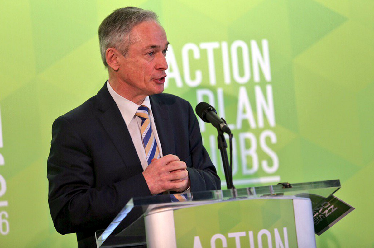 FineGael's tweet photo. Minister @RichardbrutonTD: With #APJ16 we are seeking to embed the idea of constantly pursuing the competitive edge. https://t.co/fPd2QOSzI7