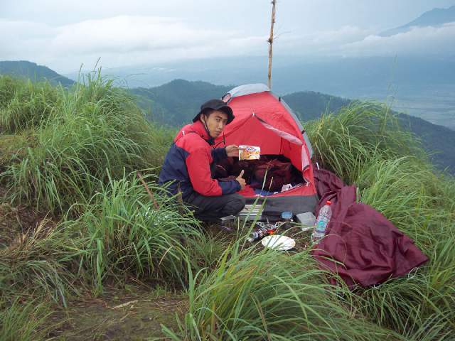 infopendaki's tweet photo. RT @YudhaSKAlatiga: Halo ☺ #funHiking #JanganLupaBahagia https://t.co/27uPs8CCeU
