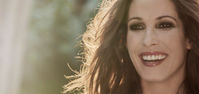 MEW_Magazine's tweet photo. Salamanca, Pamplona y Vigo, nuevas fechas de Malú (@_MaluOficial_) https://t.co/fHAnshuaOl https://t.co/Bm7srFQVmN