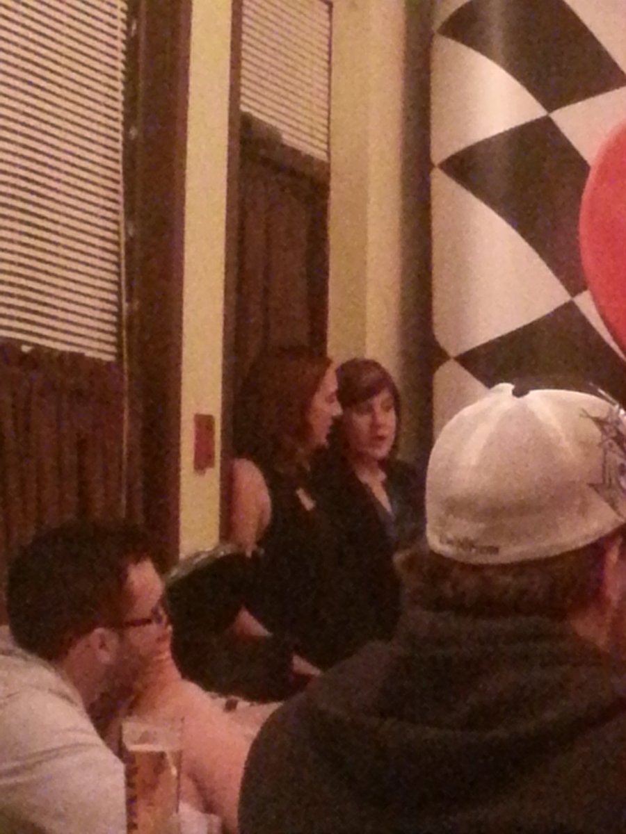 jaymnv's tweet image. Was patiently waiting for something to happen.
@poweredbypoop @mohara333 
#nodrunktweets