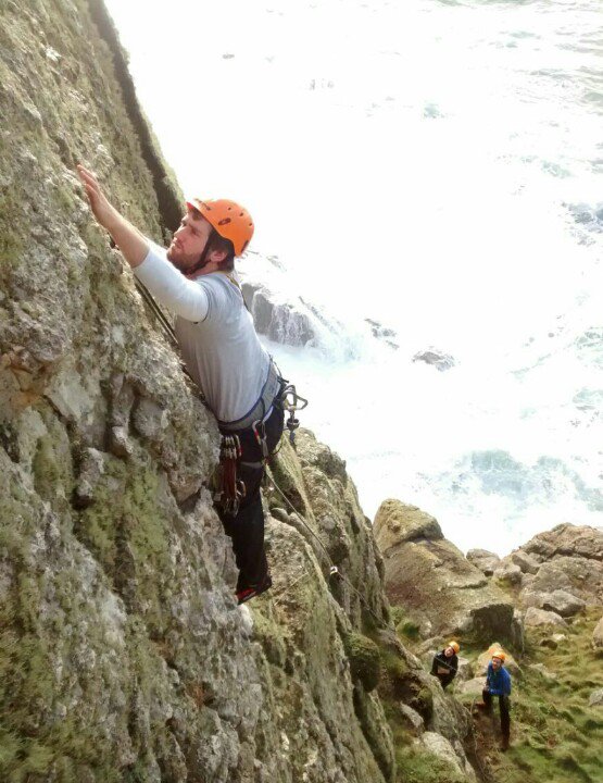 KernowKlimber's tweet photo. Yesterday I was in wintery #snowdonia. Today, back in the office at sunny #chairladder #cornwall teaching #climbing https://t.co/fzMO8WTCIw