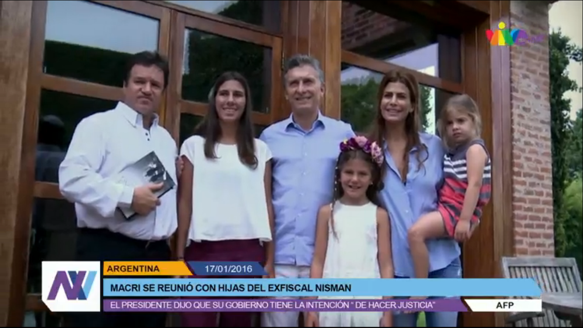 Daniel36618727's tweet photo. Macri prometió justicia a hijas de #Nisman el mismo que una vez lo PROceso por escuchas ilegales.
#DemagogiaPRO  https://t.co/uLQoydE9hd