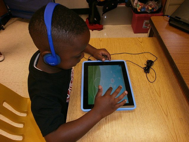 Lynch39083's tweet photo. Zuckerberg is ploughing billions into 'personalised learning' – https://t.co/GFoi41OD2l #markzuckerburg #ntchat https://t.co/lhPam6lmkk