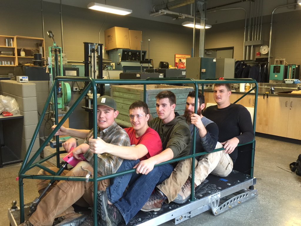 SaitGnctr's tweet photo. "If the big boys fit, anyone will fit" #LetsGetInverted #GNCTR2016 #SkiForceOne https://t.co/CUAXY4jwvA